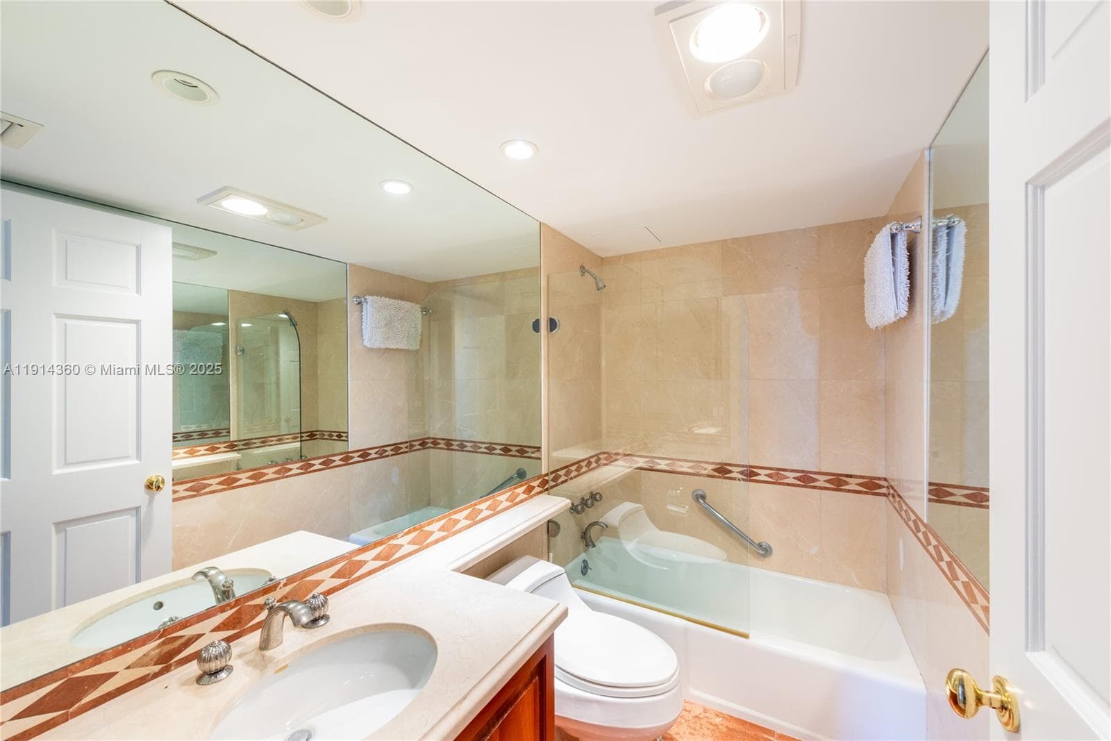 151 Crandon Blvd # 1036, Key Biscayne FL 33149 — 18