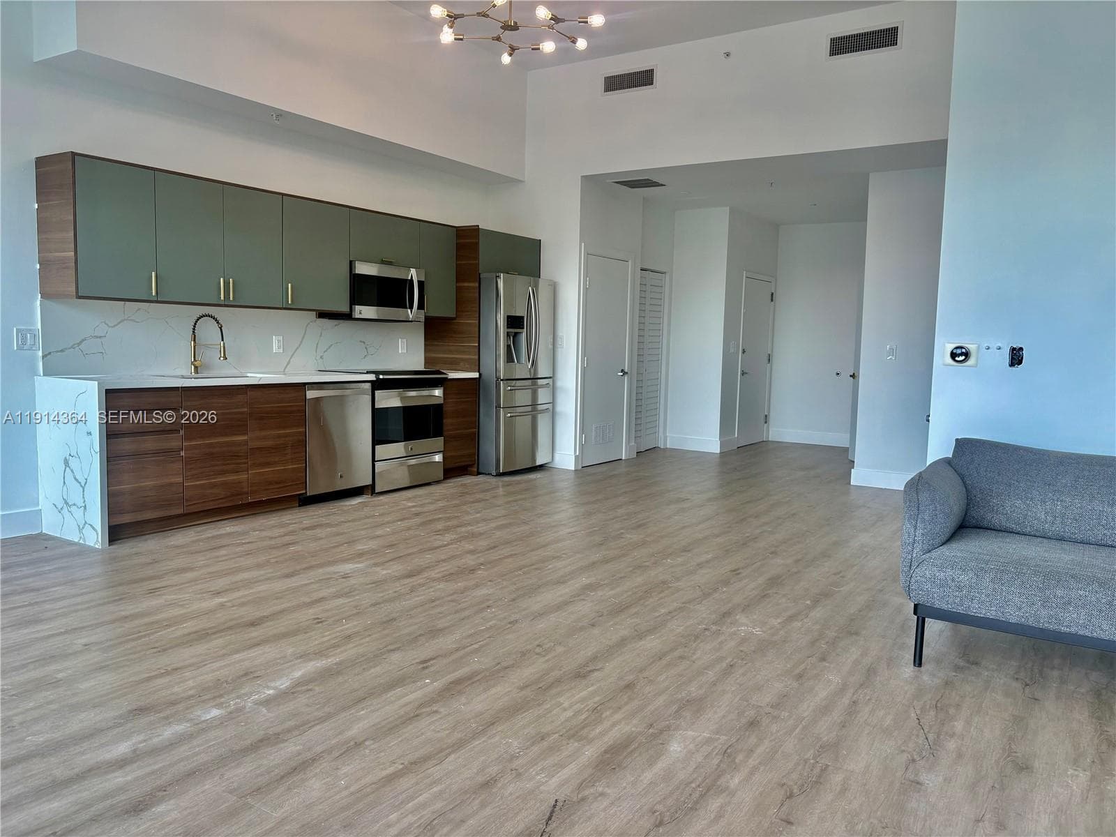 1800 N Bayshore Dr # 306, Miami FL 33132 — 11