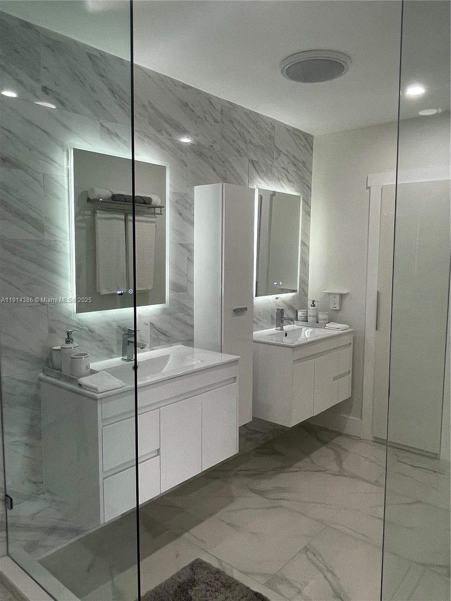 7521 SW 56th St, Miami FL 33155 — 22