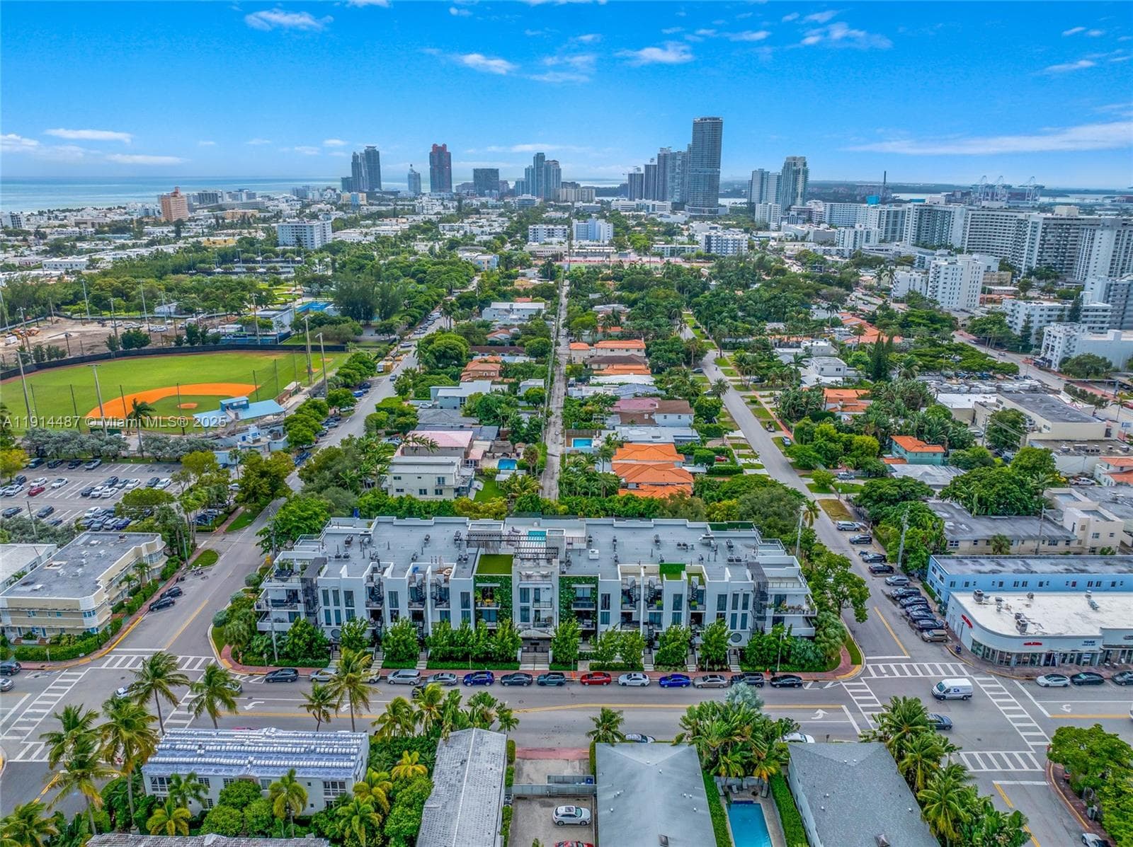 1030 15th St # 306, Miami Beach FL 33139 — 52