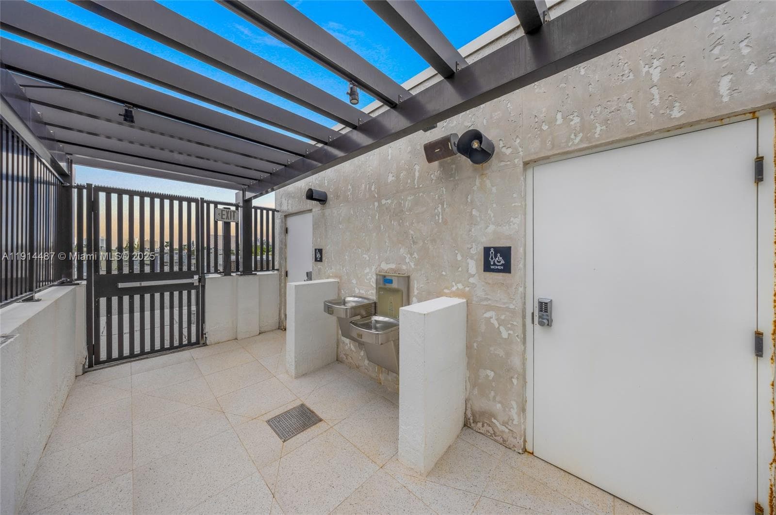 1030 15th St # 306, Miami Beach FL 33139 — 42