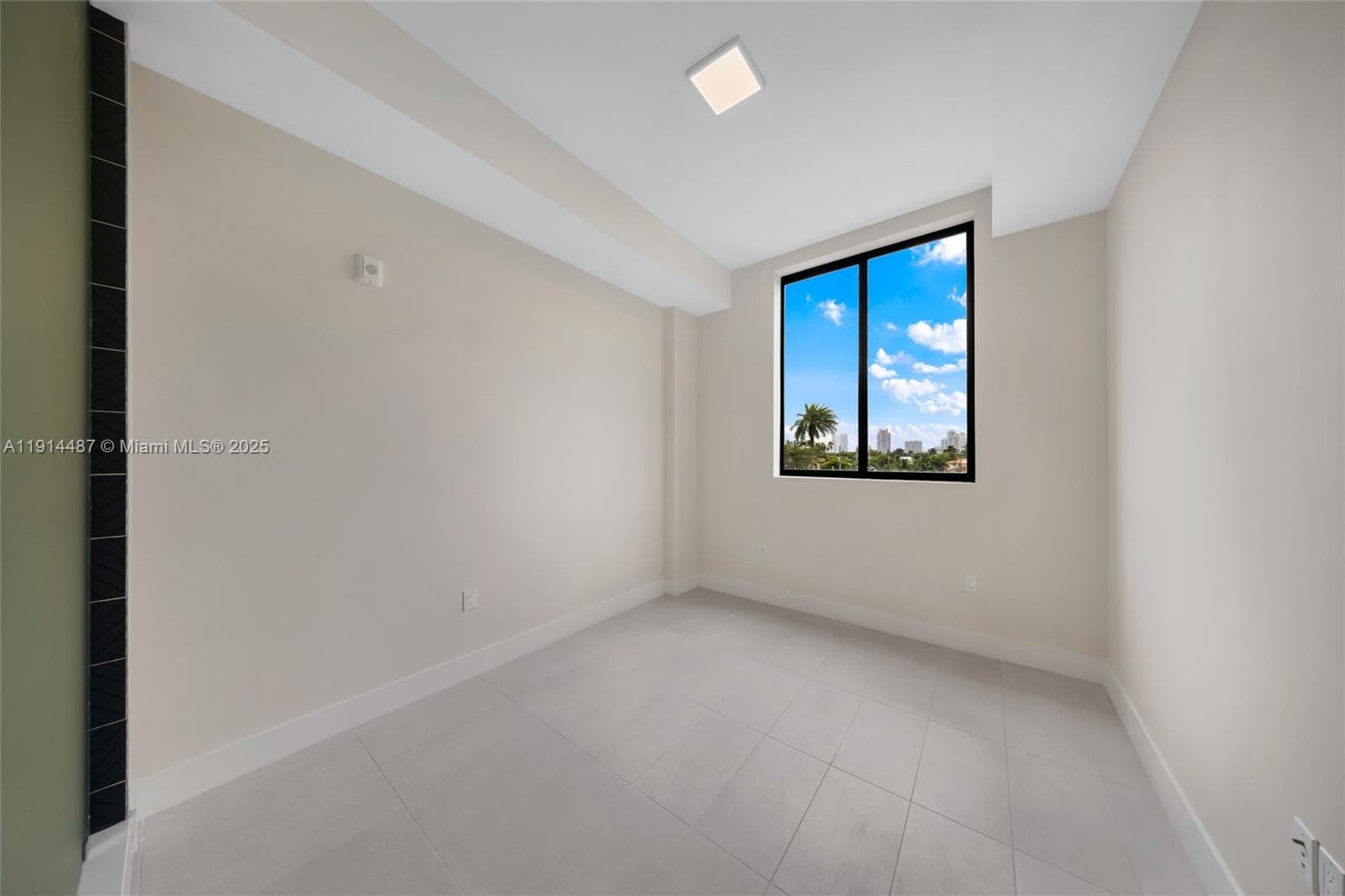 1030 15th St # 306, Miami Beach FL 33139 — 22