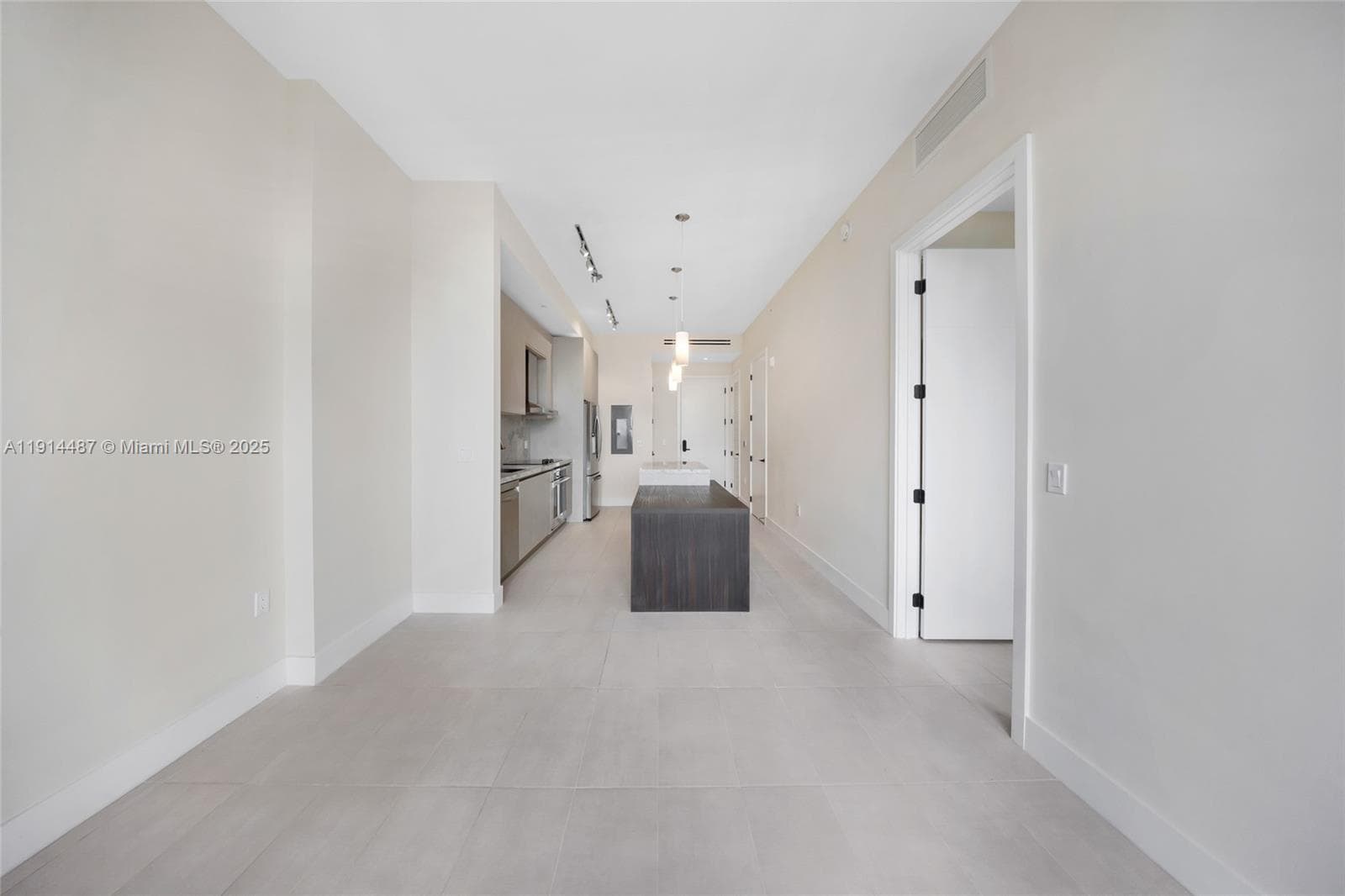 1030 15th St # 306, Miami Beach FL 33139 — 9
