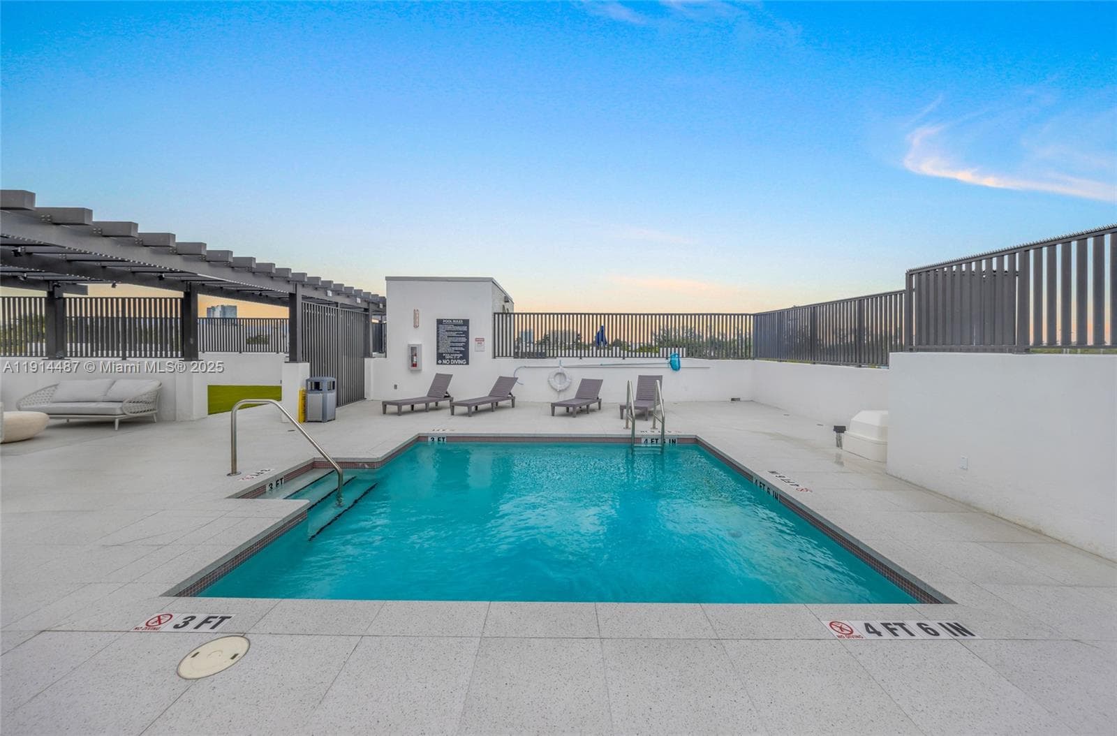 1030 15th St # 306, Miami Beach FL 33139 — 41