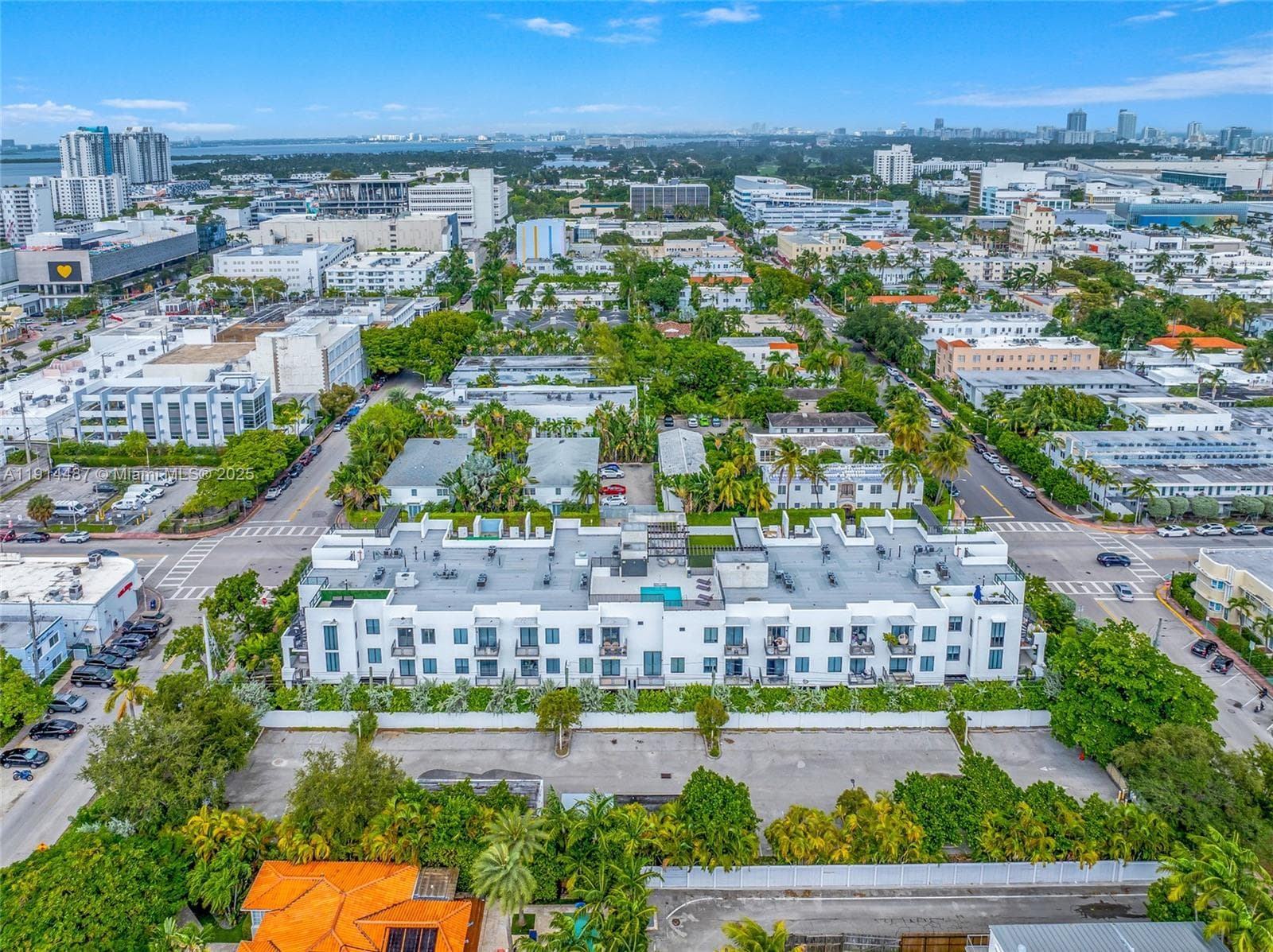 1030 15th St # 306, Miami Beach FL 33139 — 60