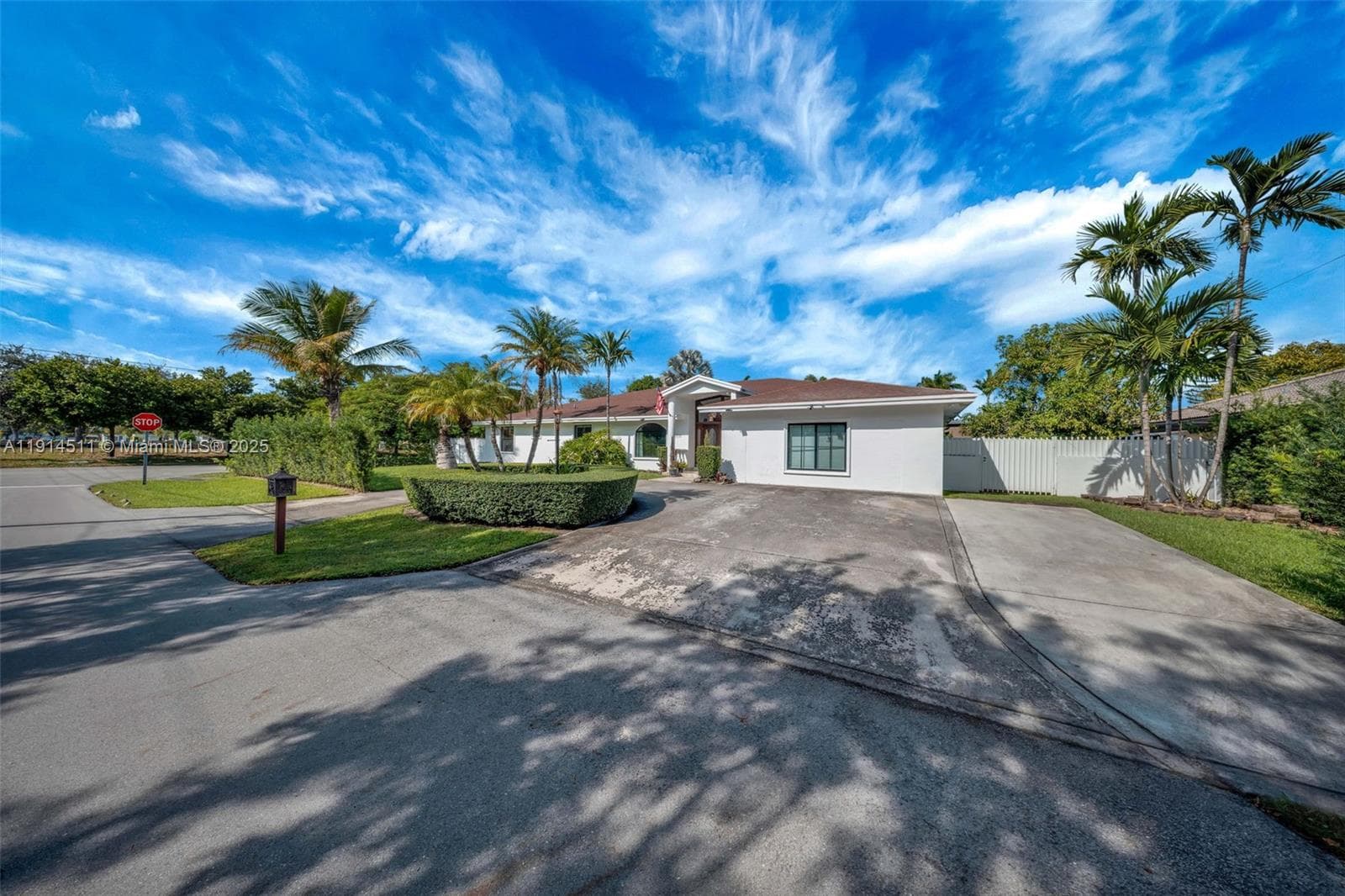 10195 NW 26th St, Doral FL 33172 — 5