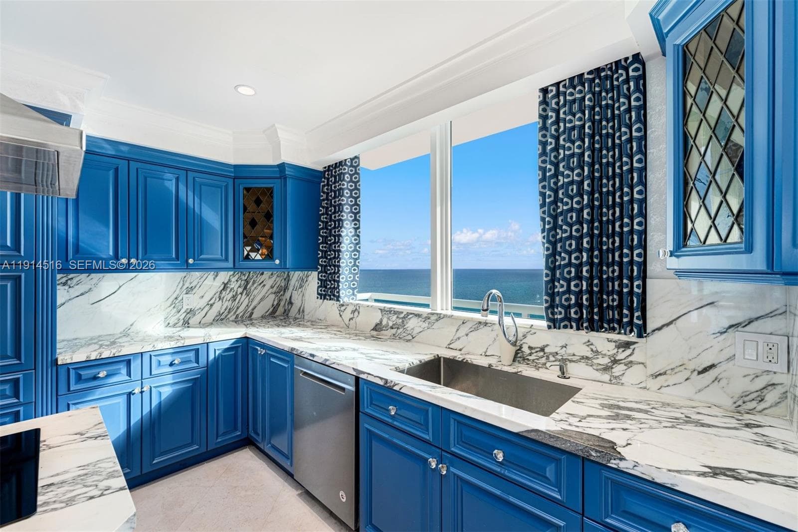 5025 Collins Ave # 1, Miami Beach FL 33140 — 11