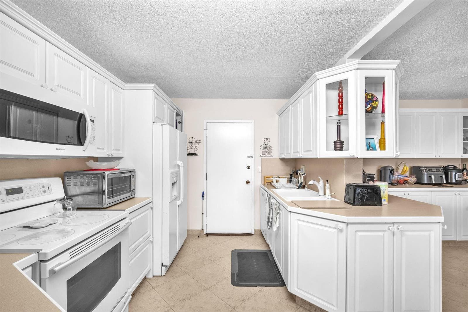 800 NE 195th Street # 601, Miami FL 33179 — 13