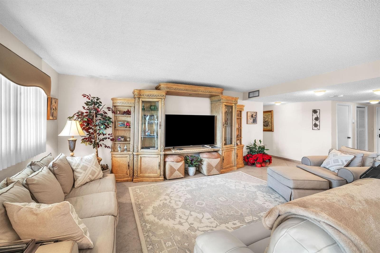 800 NE 195th Street # 601, Miami FL 33179 — 7