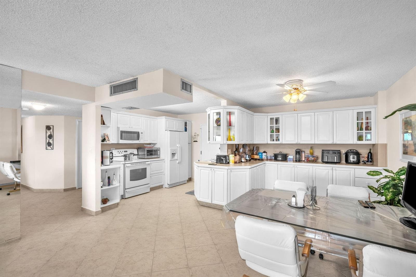 800 NE 195th Street # 601, Miami FL 33179 — 15