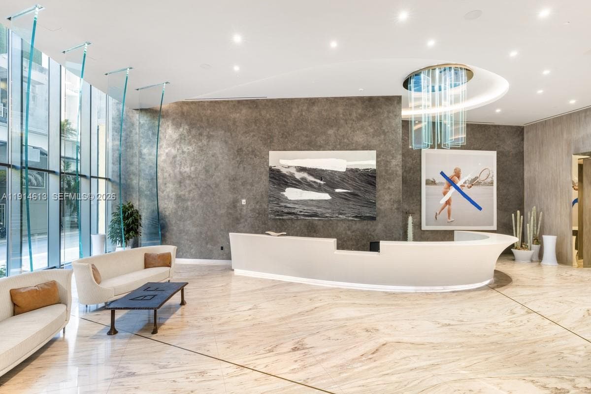 1000 Brickell Plz # 2101, Miami FL 33131 — 22