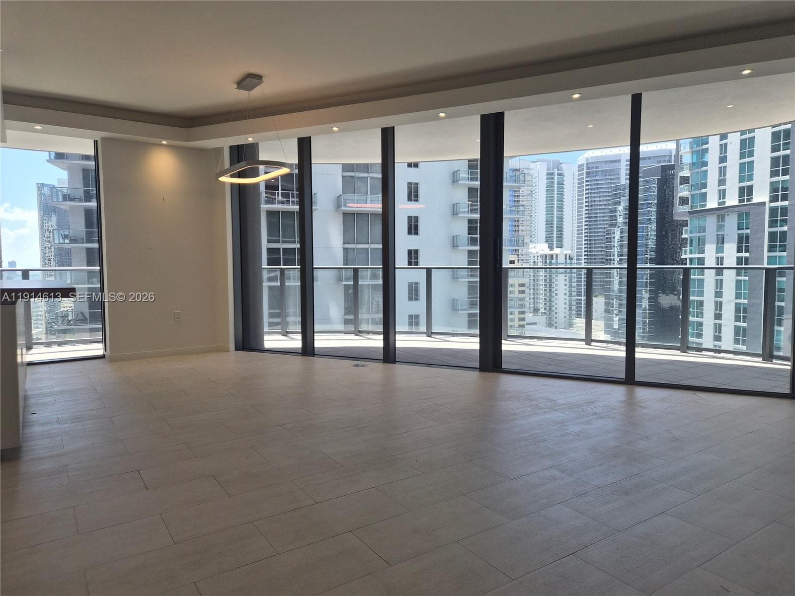 1000 Brickell Plz # 2101, Miami FL 33131 — 77