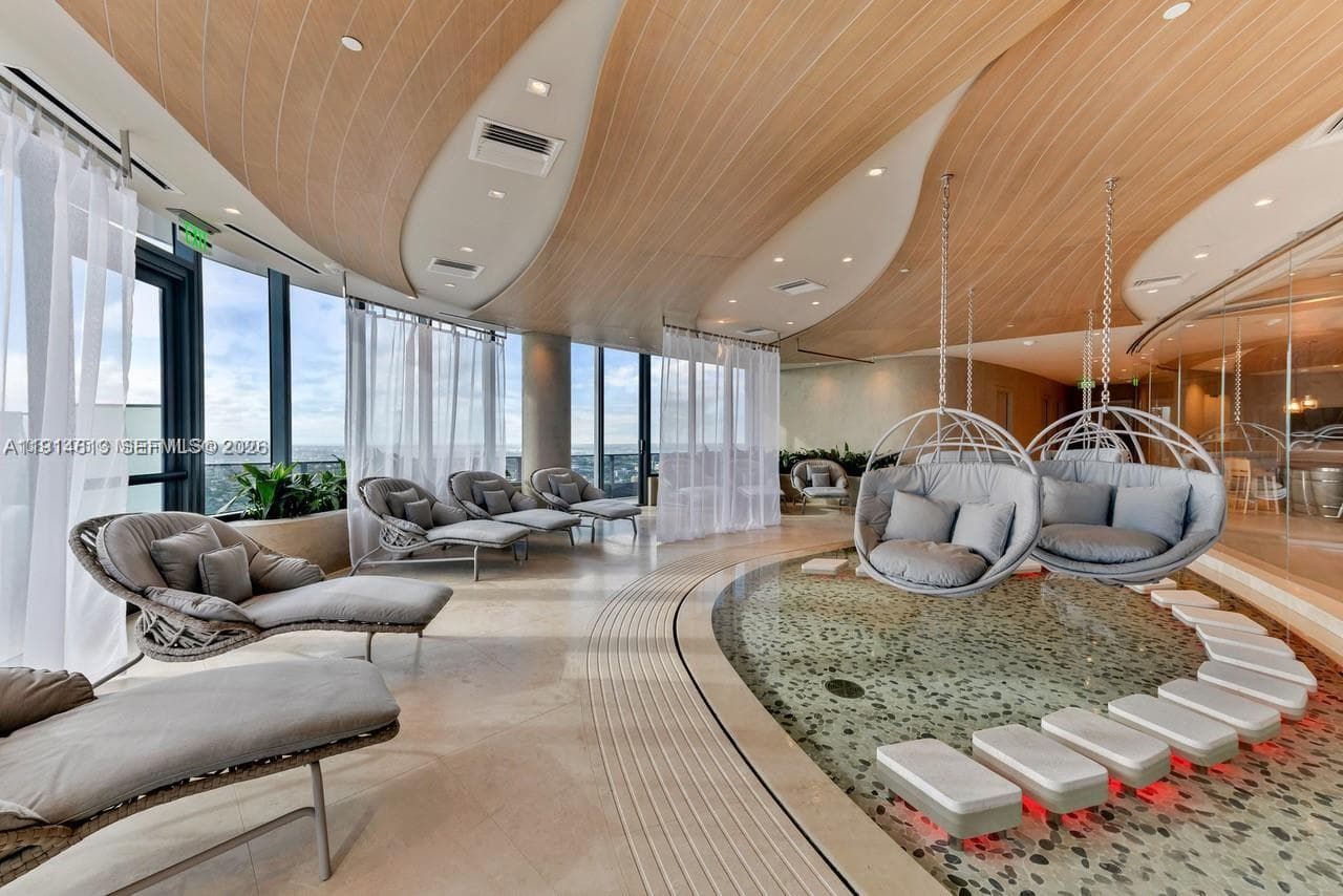 1000 Brickell Plz # 2101, Miami FL 33131 — 28