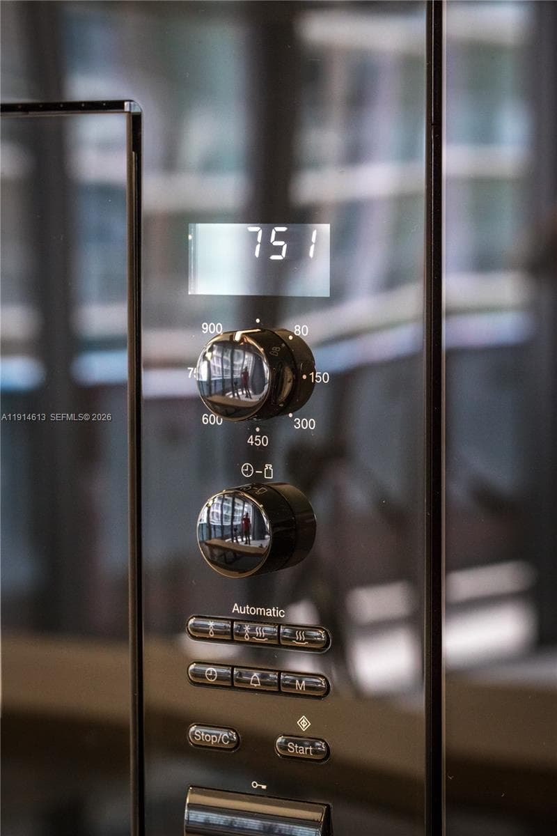 1000 Brickell Plz # 2101, Miami FL 33131 — 37