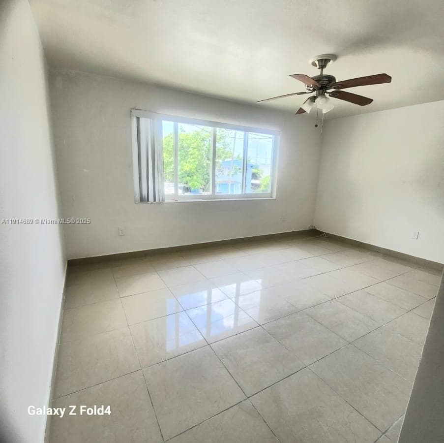2400 NW 10th Ave # 4, Miami FL 33127 — 4