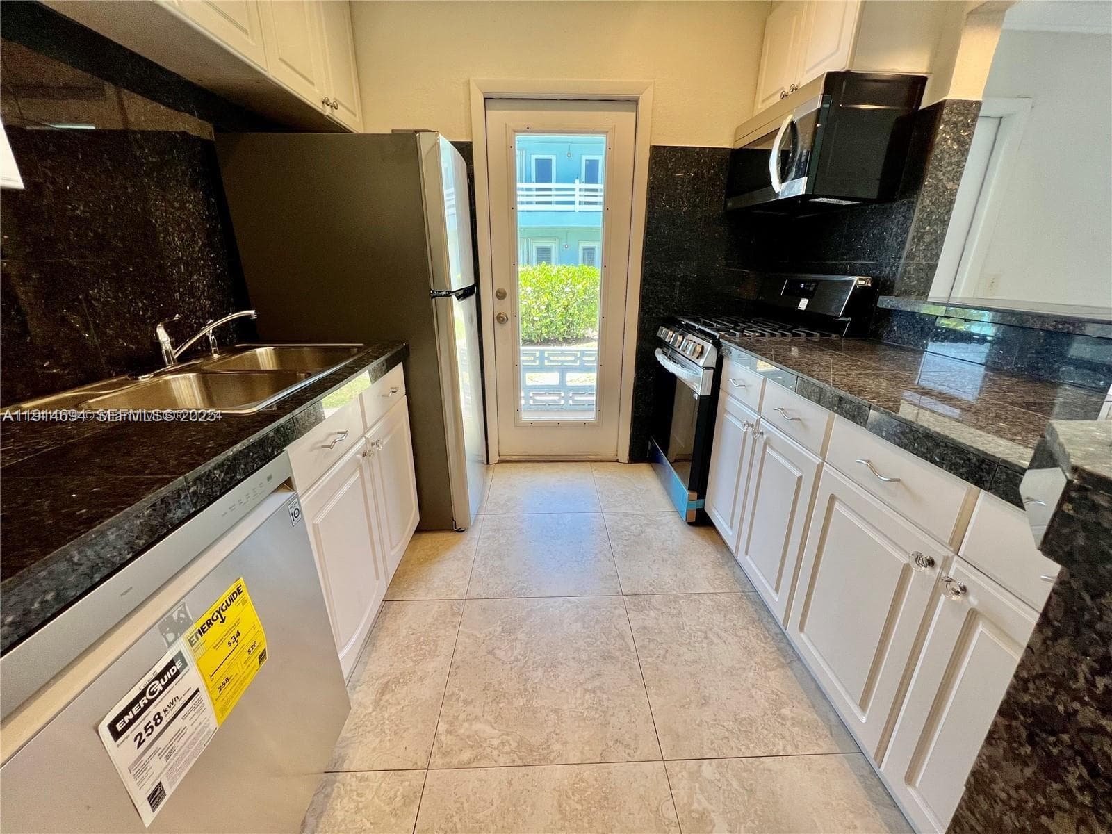 2700 NE 135th St # 45, North Miami FL 33181 — 24