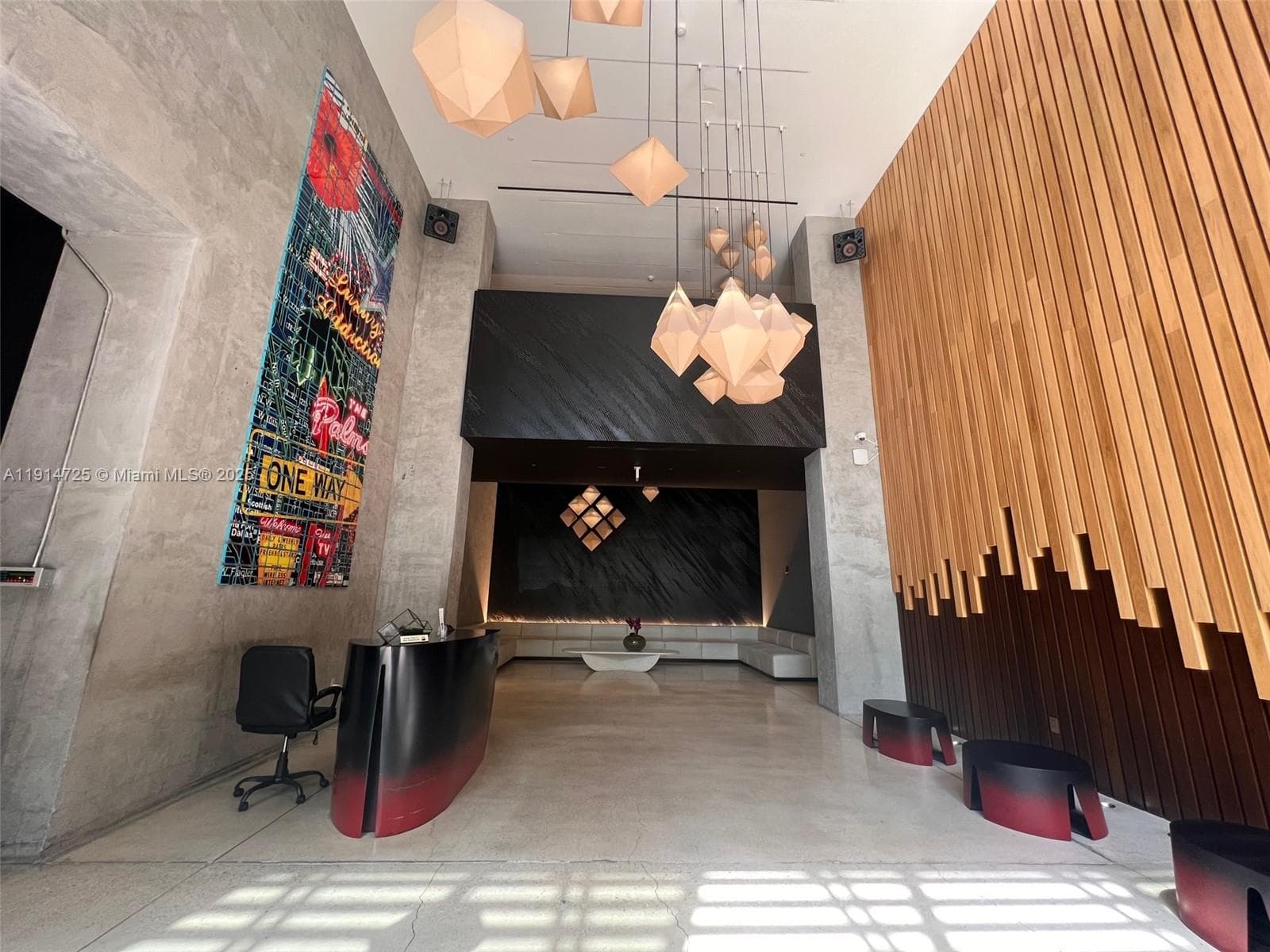 151 SE 1st St # 810, Miami FL 33131 — 21
