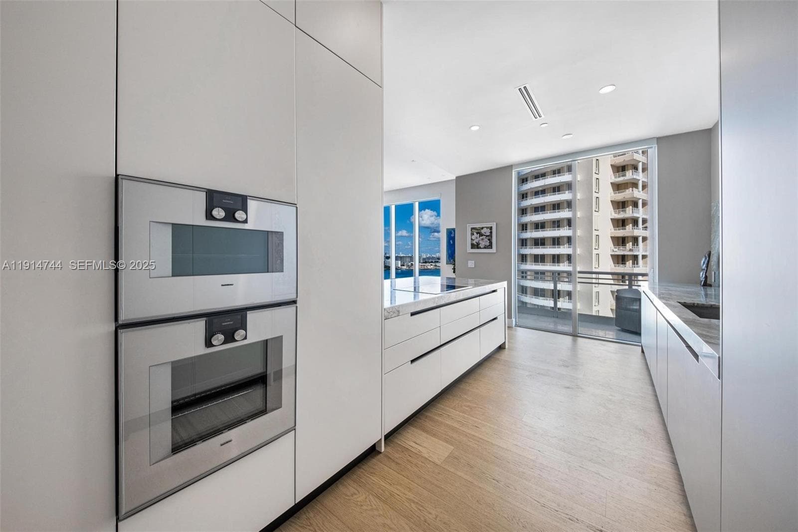 900 Brickell Key Blvd # 1403, Miami FL 33131 — 12