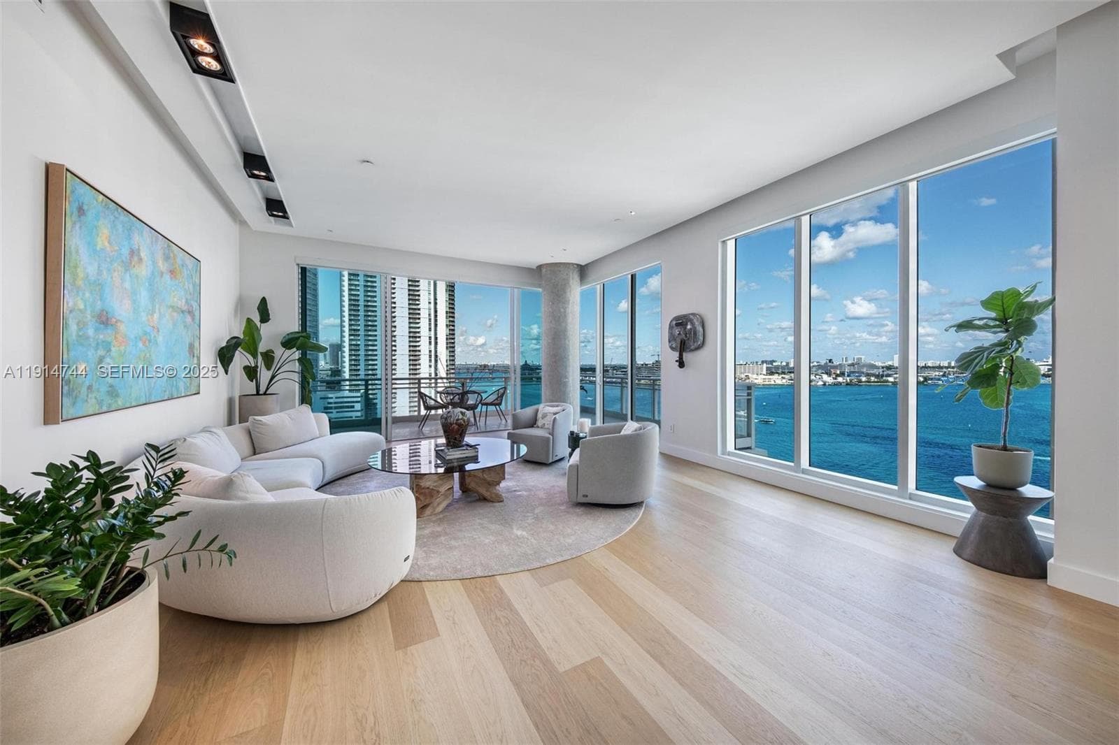 900 Brickell Key Blvd # 1403, Miami FL 33131 — 1