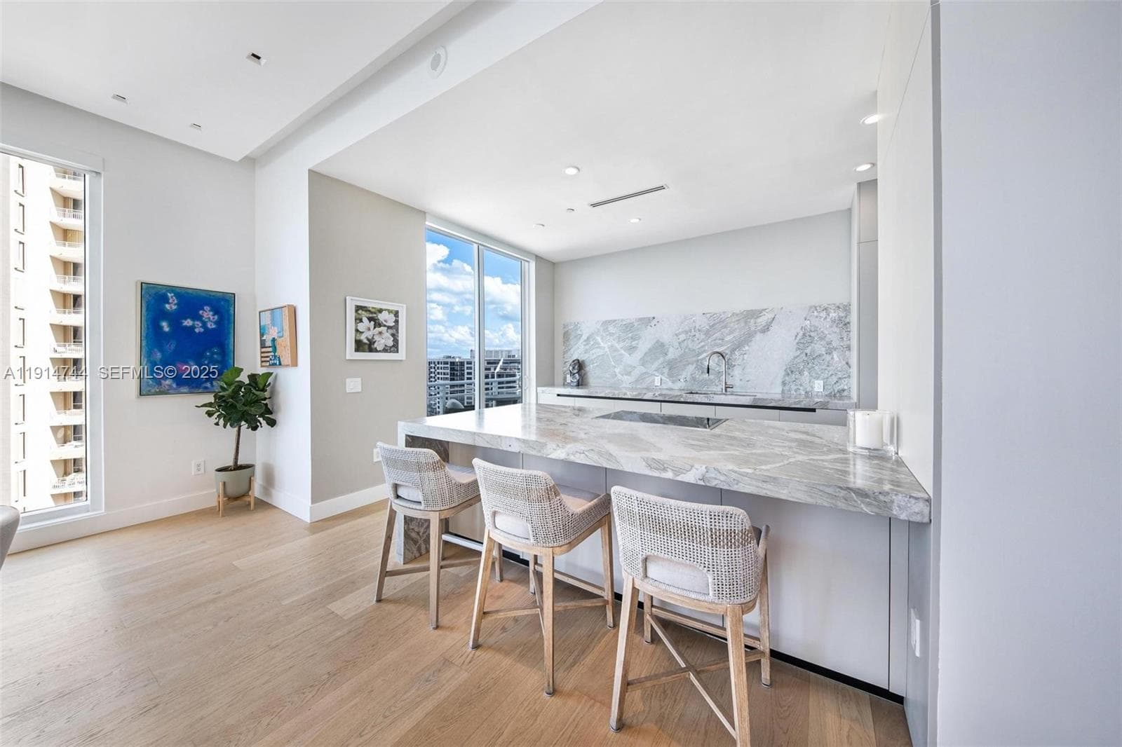 900 Brickell Key Blvd # 1403, Miami FL 33131 — 11