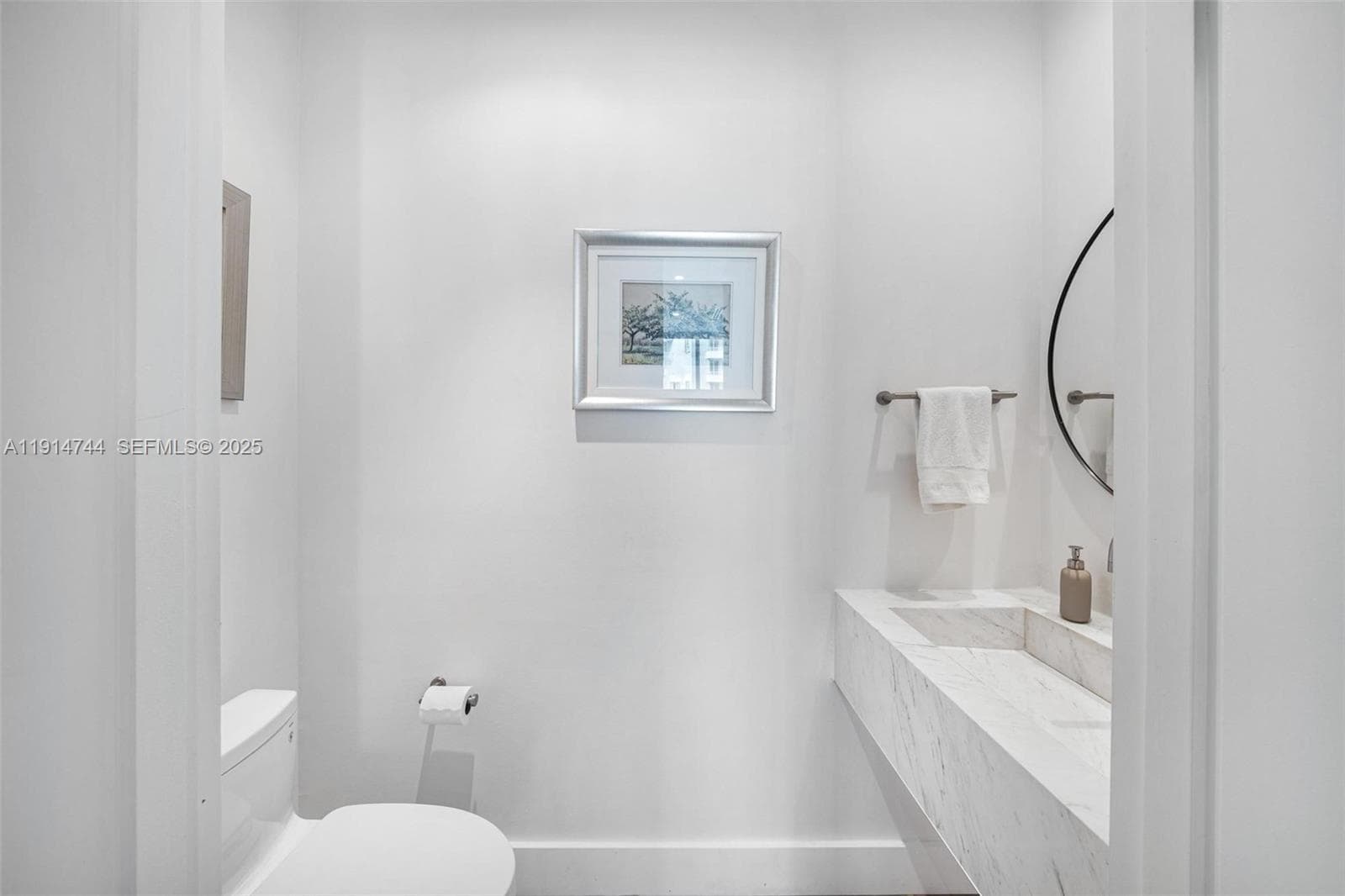 900 Brickell Key Blvd # 1403, Miami FL 33131 — 25