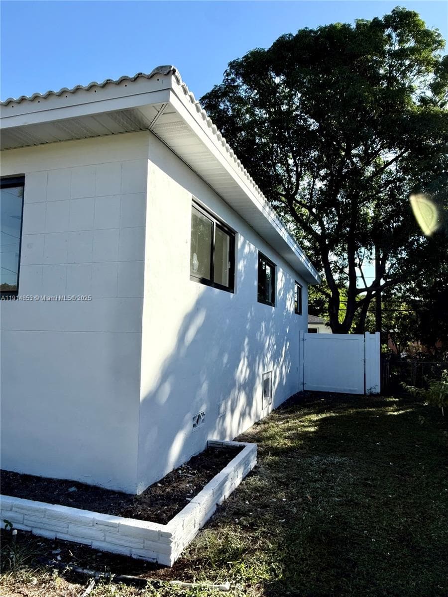 12615 N Miami Ave # 12615, North Miami FL 33168 — 3