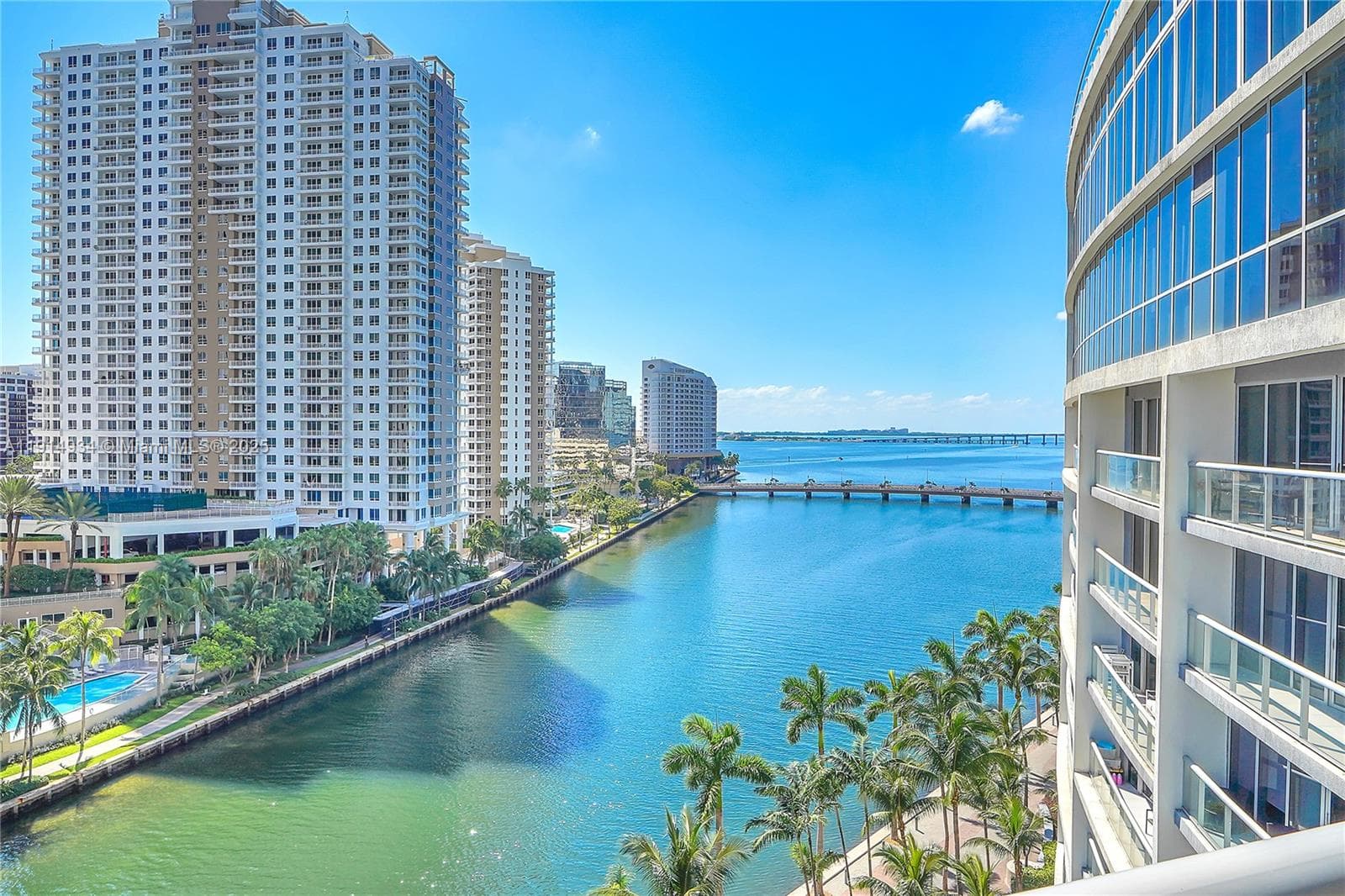465 Brickell Ave # 1001, Miami FL 33131 — 38