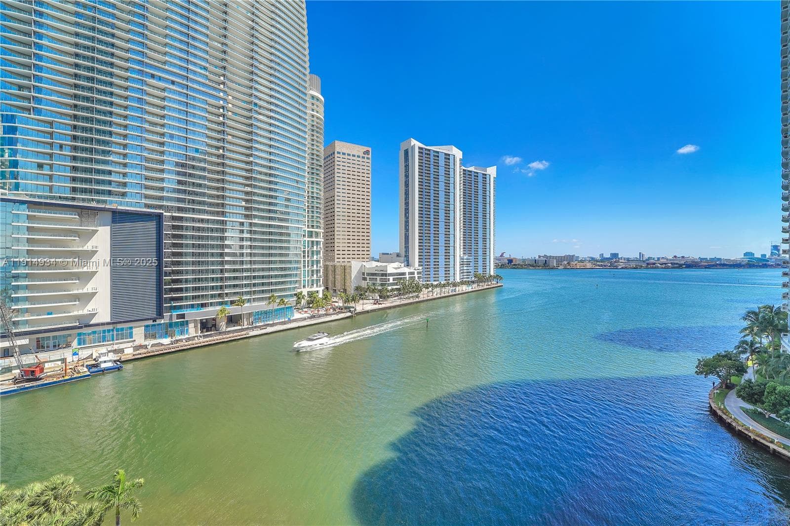 465 Brickell Ave # 1001, Miami FL 33131 — 37