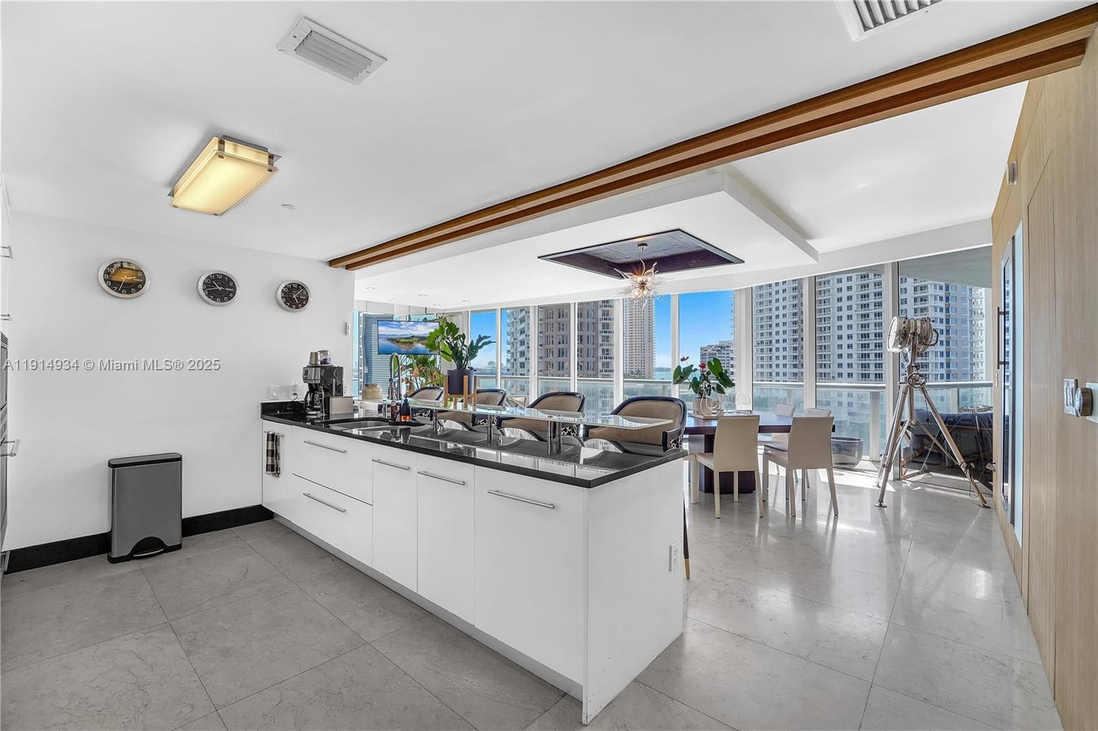 465 Brickell Ave # 1001, Miami FL 33131 — 15