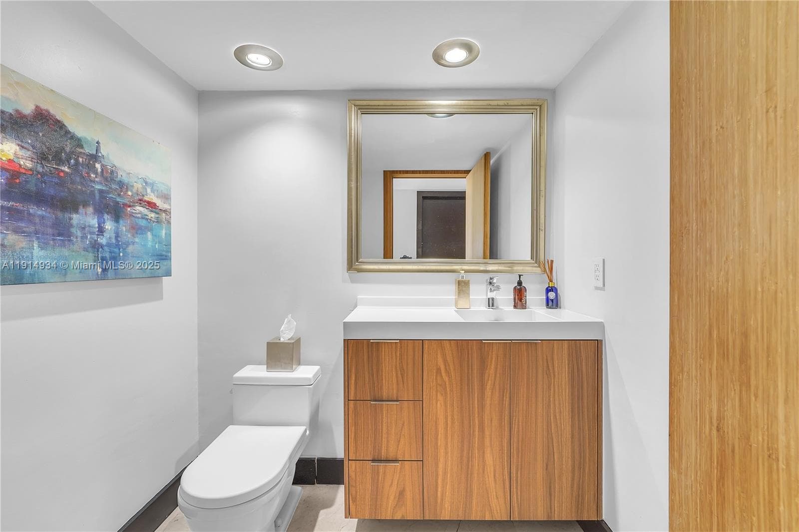 465 Brickell Ave # 1001, Miami FL 33131 — 35