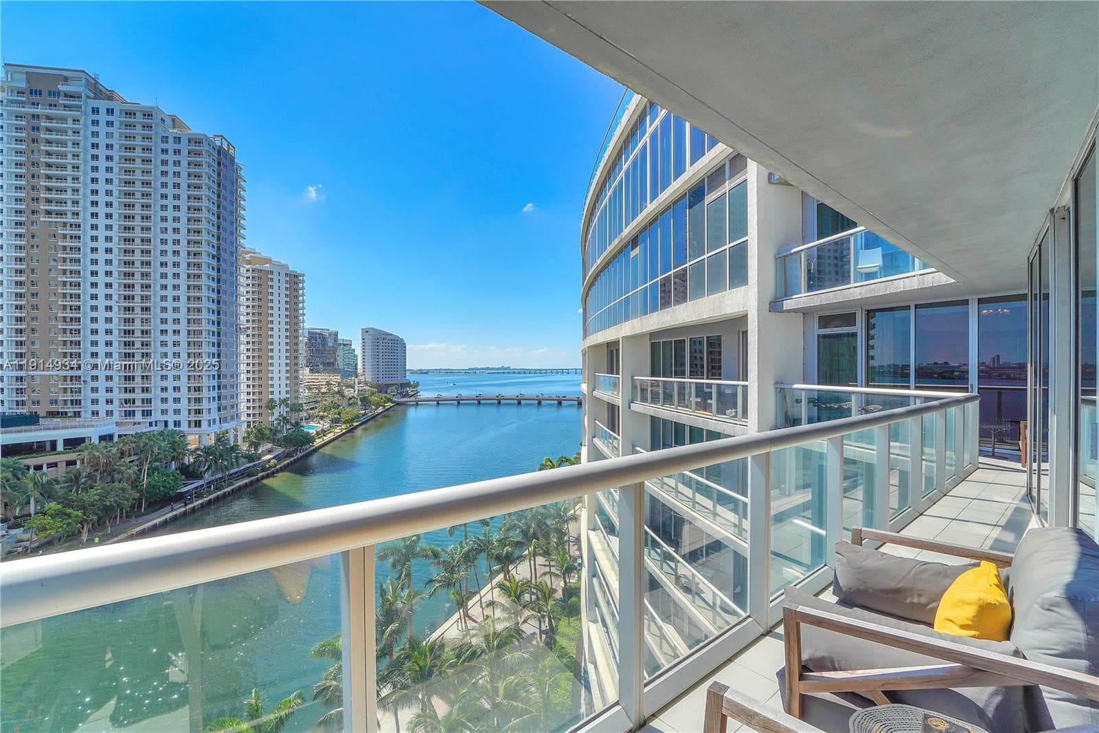 465 Brickell Ave # 1001, Miami FL 33131 — 39