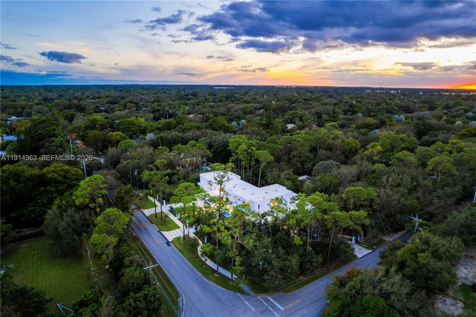 6720 SW 98th St, Pinecrest FL 33156 — 52