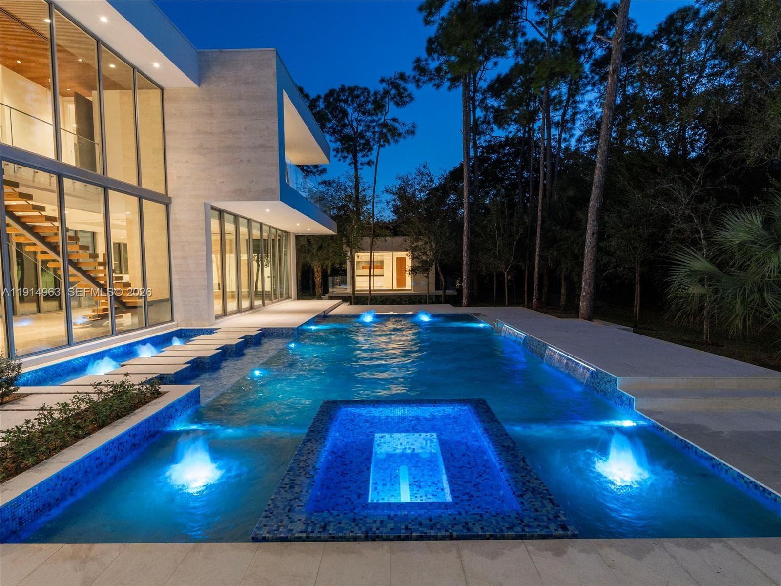 6720 SW 98th St, Pinecrest FL 33156 — 24