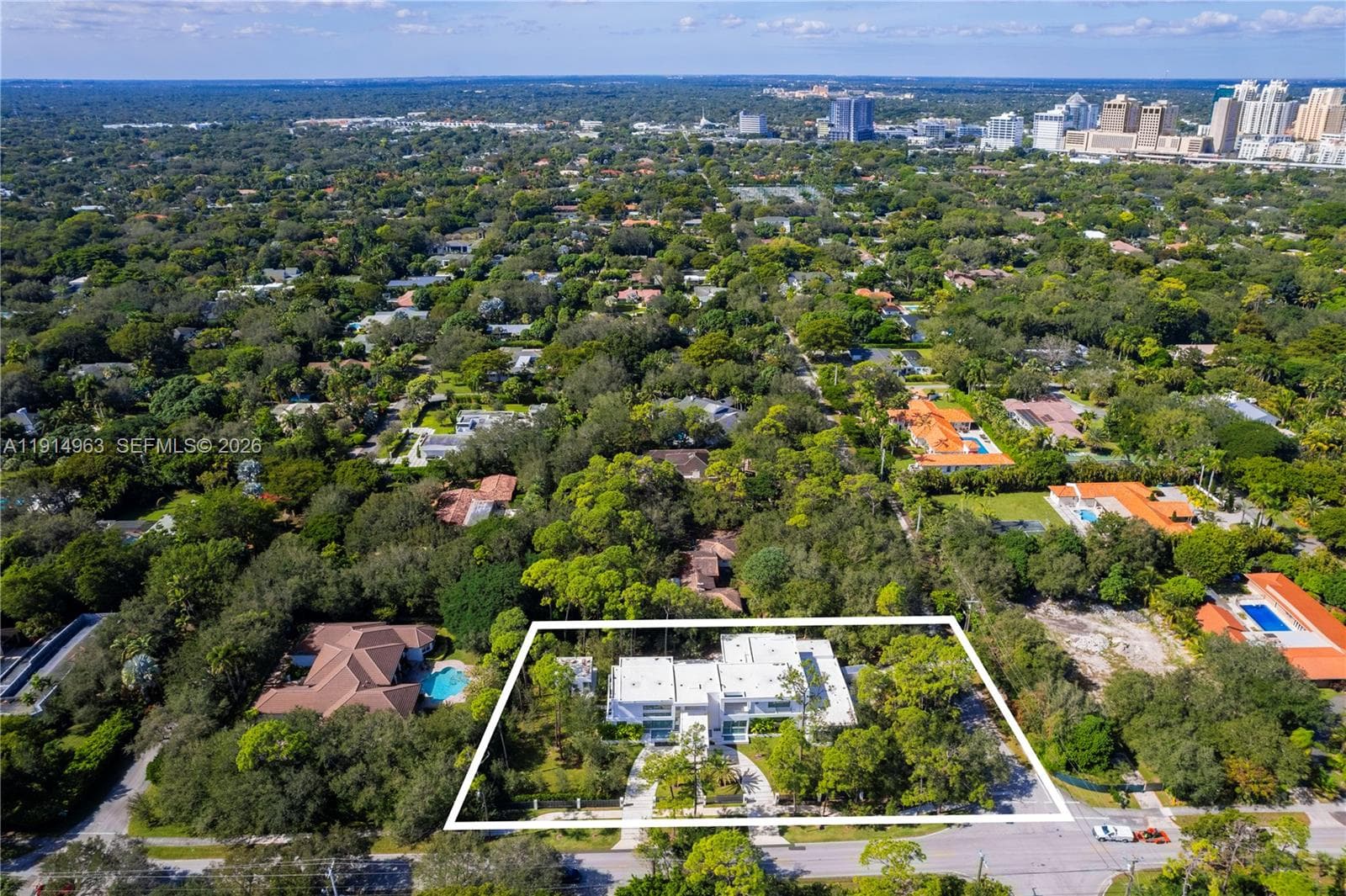 6720 SW 98th St, Pinecrest FL 33156 — 50