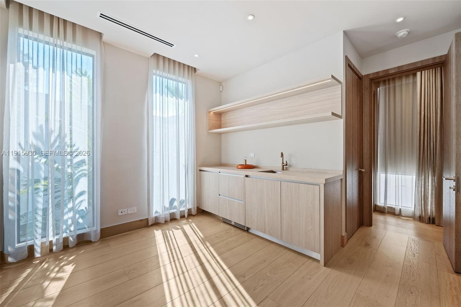 5831 Alton Rd, Miami Beach FL 33140 — 23