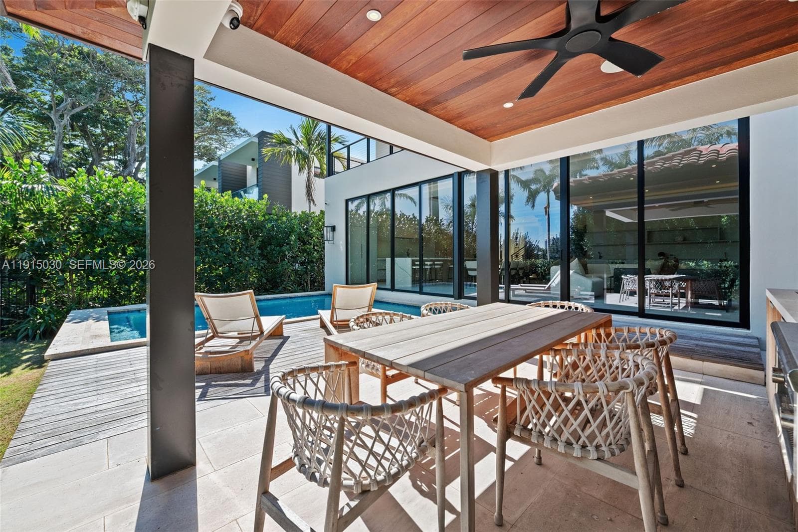 5831 Alton Rd, Miami Beach FL 33140 — 37