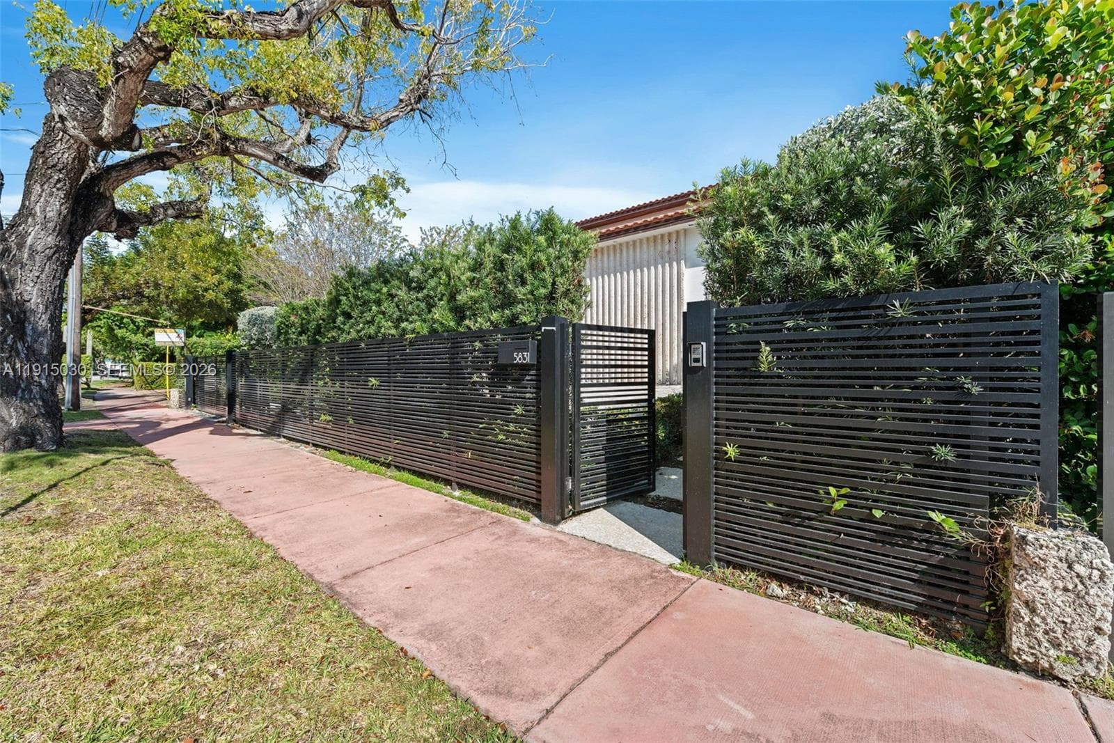 5831 Alton Rd, Miami Beach FL 33140 — 8