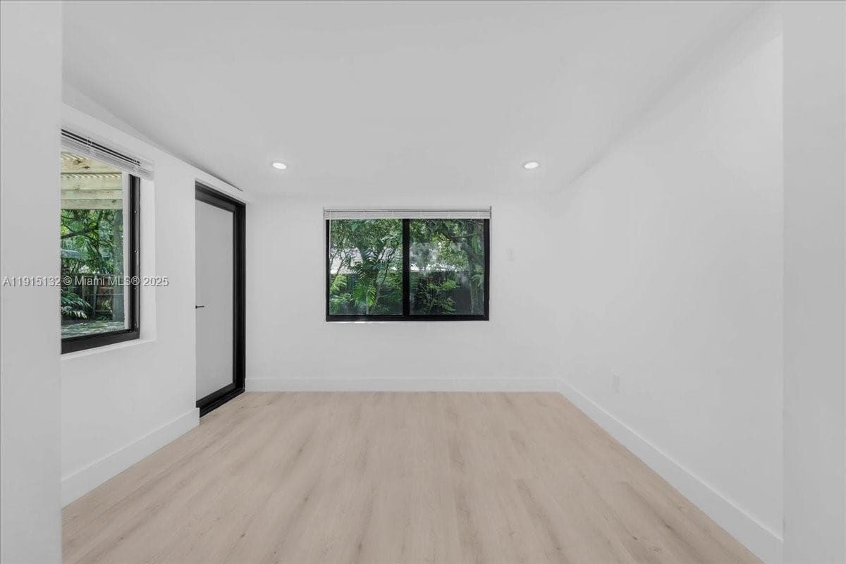 5220 SW 6 ST, Miami FL 33134 — 53