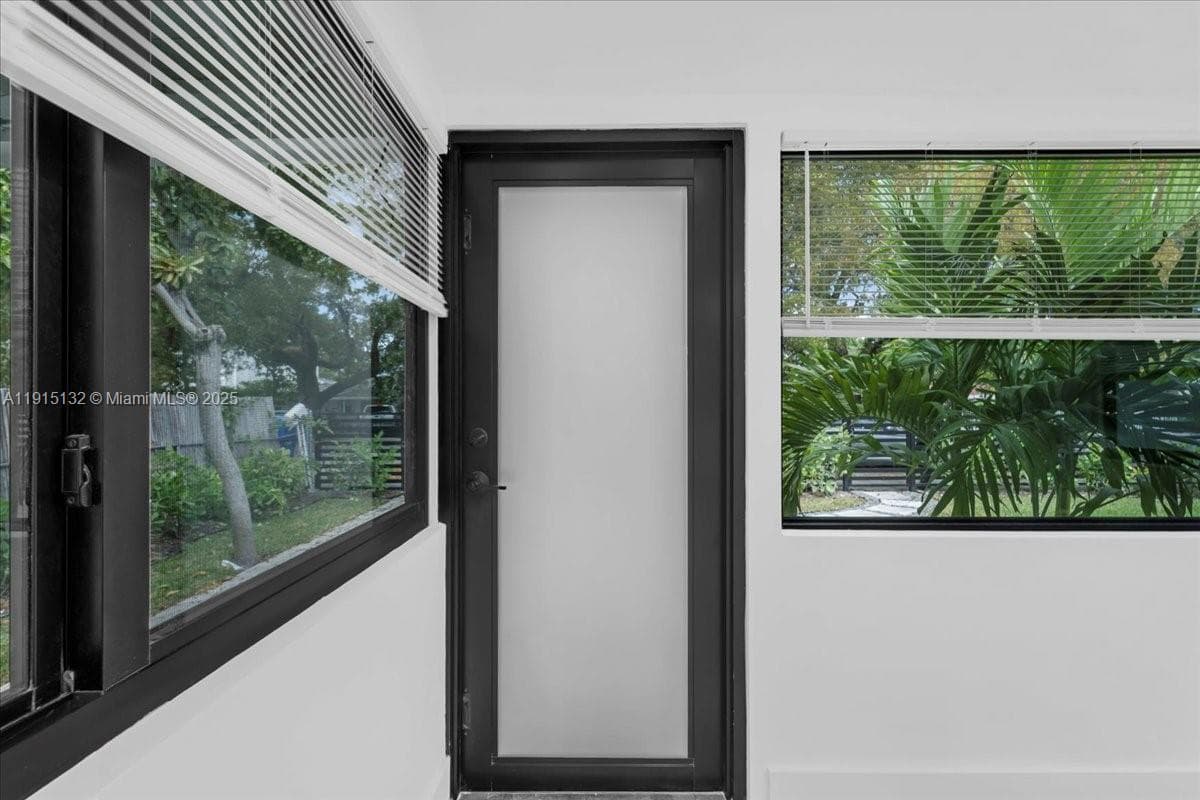 5220 SW 6 ST, Miami FL 33134 — 18