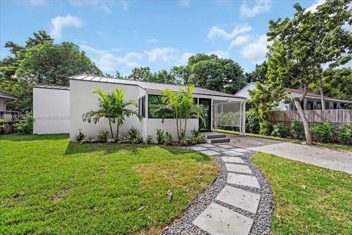 5220 SW 6 ST, Miami FL 33134 — 15