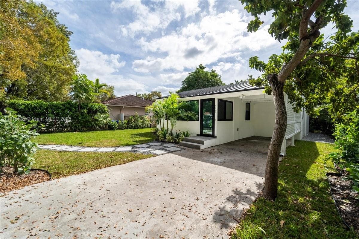 5220 SW 6 ST, Miami FL 33134 — 11