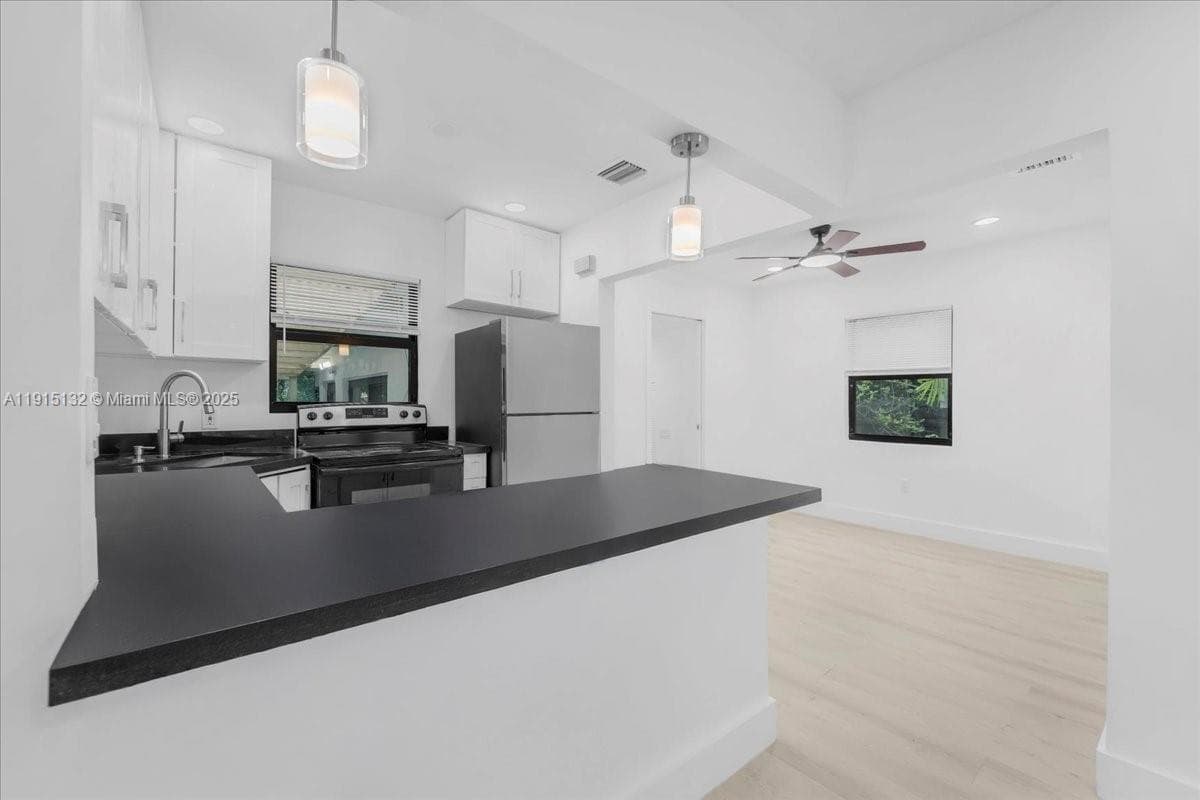 5220 SW 6 ST, Miami FL 33134 — 44