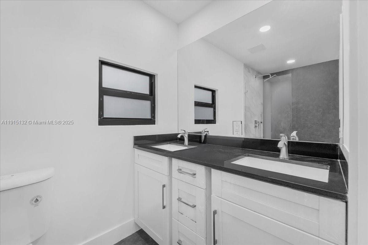 5220 SW 6 ST, Miami FL 33134 — 39