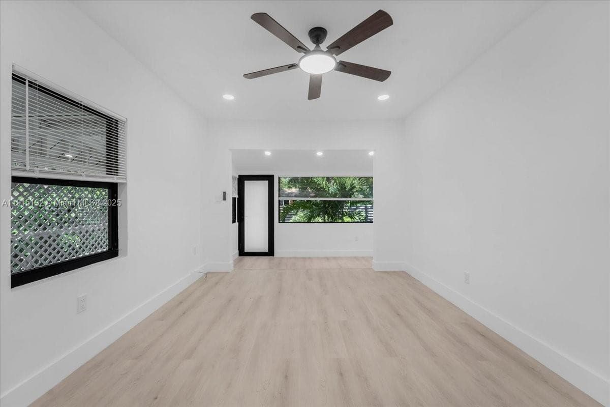 5220 SW 6 ST, Miami FL 33134 — 21