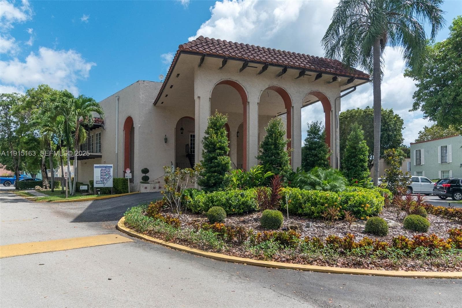10748 N Kendall Dr # N22, Miami FL 33176 — 22