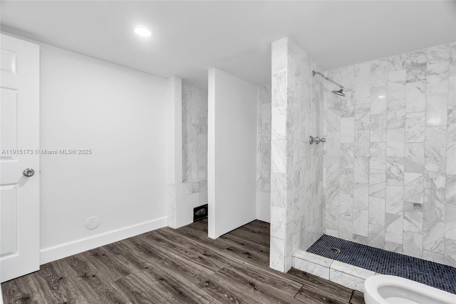 825 Brickell Bay Dr # 1942, Miami FL 33131 — 27