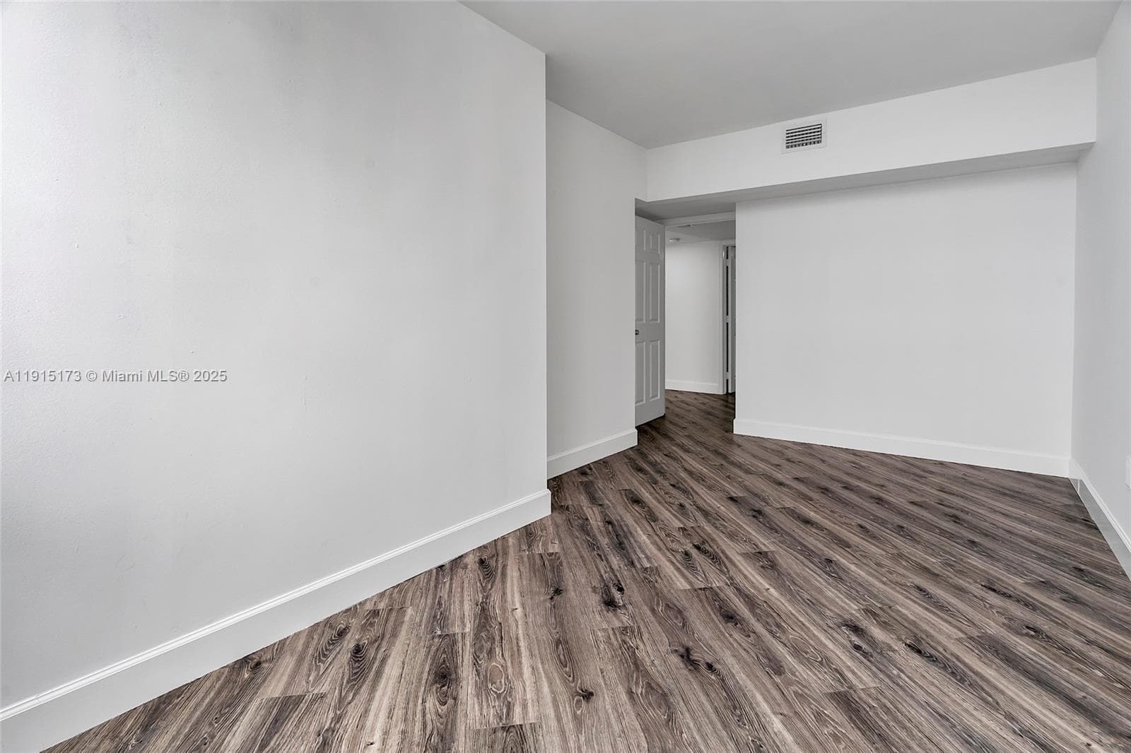825 Brickell Bay Dr # 1942, Miami FL 33131 — 24