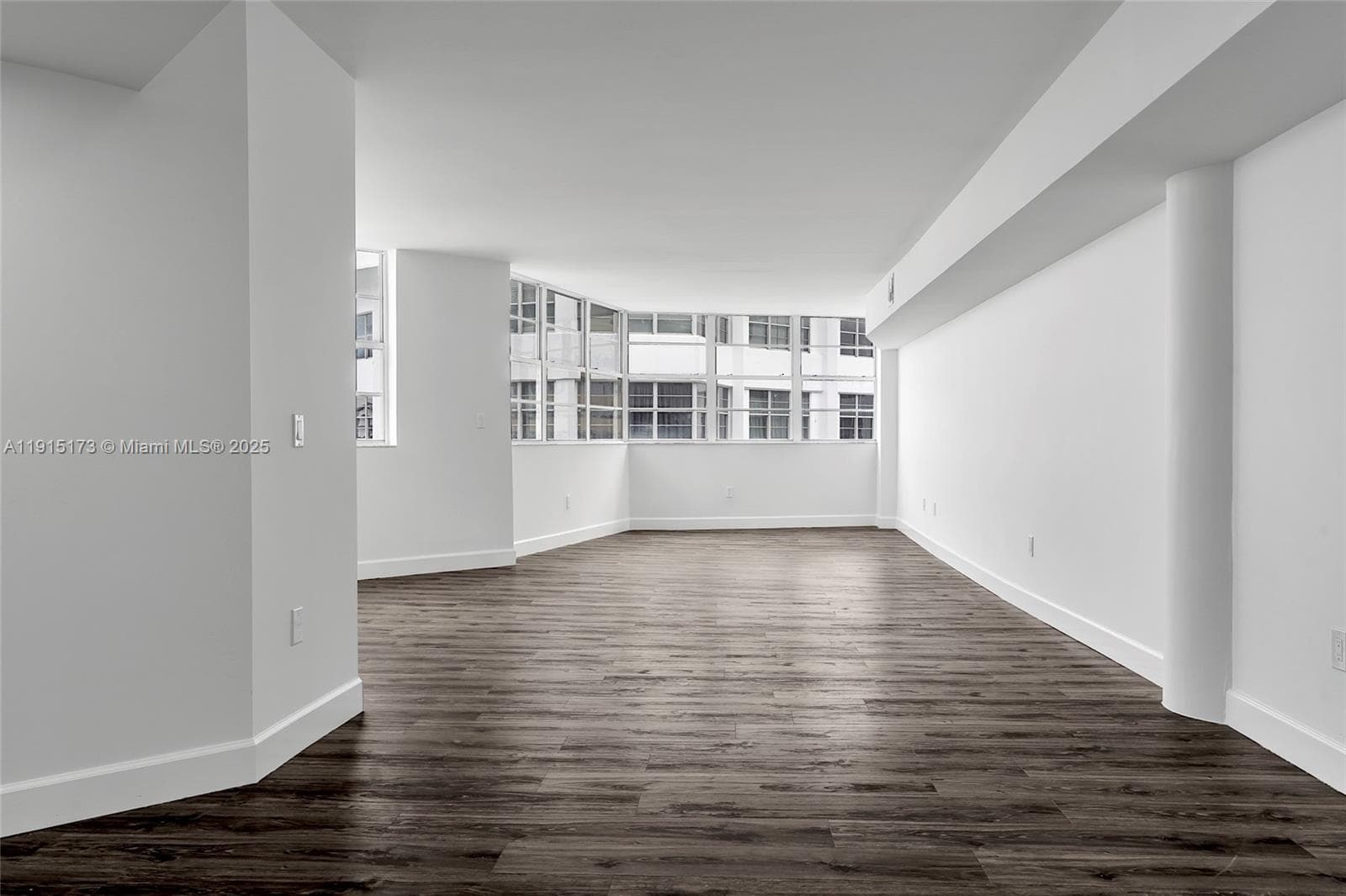 825 Brickell Bay Dr # 1942, Miami FL 33131 — 15