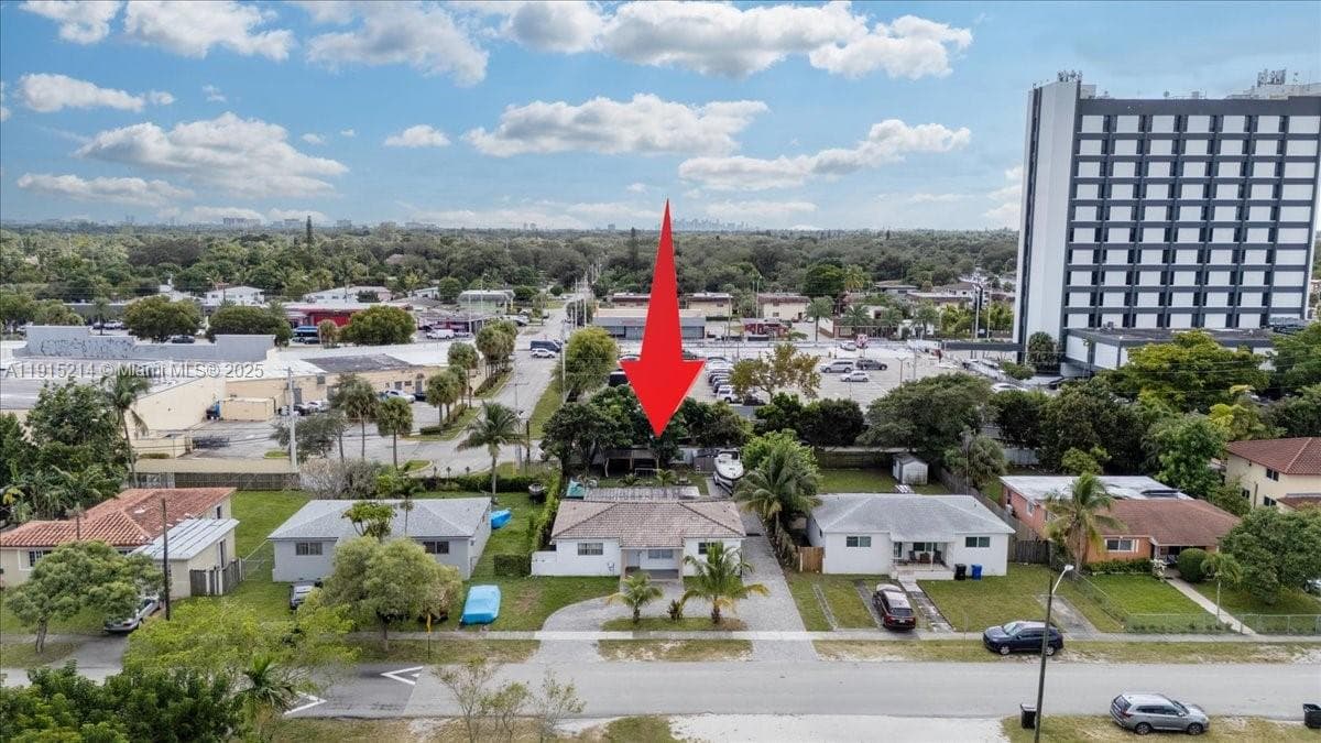 640 NE 168th St, North Miami Beach FL 33162 — 62