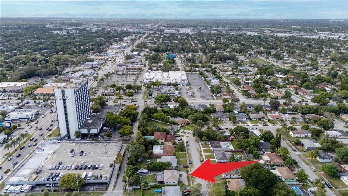 640 NE 168th St, North Miami Beach FL 33162 — 69